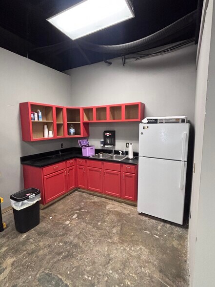 More Photos Of 5511 Hwy 280 E, Birmingham Office For Lease