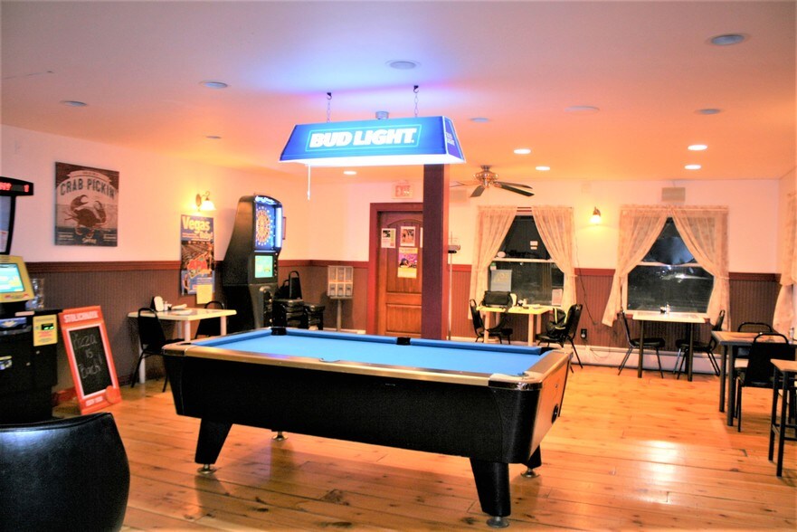 More Photos Of 10 Brick Row Ext, Athens Restaurant For Sale