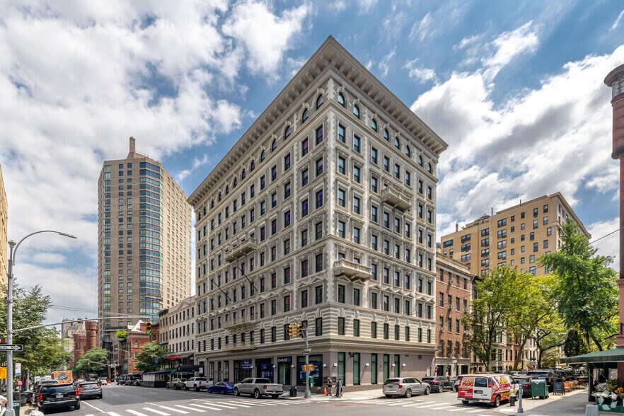 More Photos Of 1295 Madison Ave, New York Multifamily For Sale
