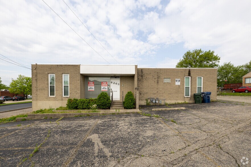 More Photos Of 8263 Clara Ave, Cincinnati Warehouse For Lease