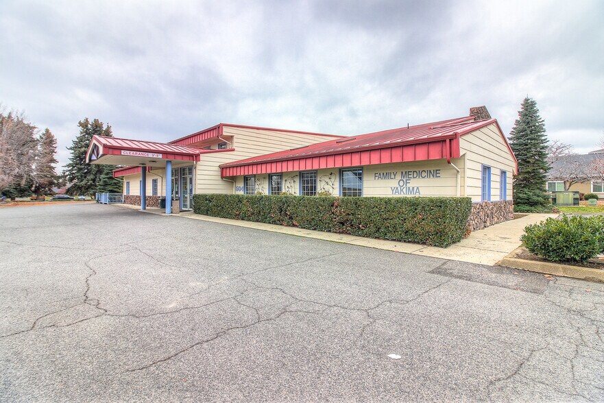 More Photos Of 504 N 40th Ave, Yakima Medical For Sale