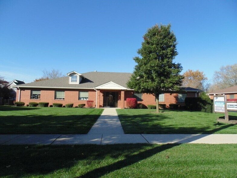 More Photos Of 820 S Bartlett Rd, Streamwood Office For Lease
