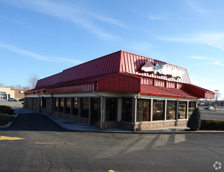 More Photos Of 214 E Route 59, Nanuet Restaurant For Lease