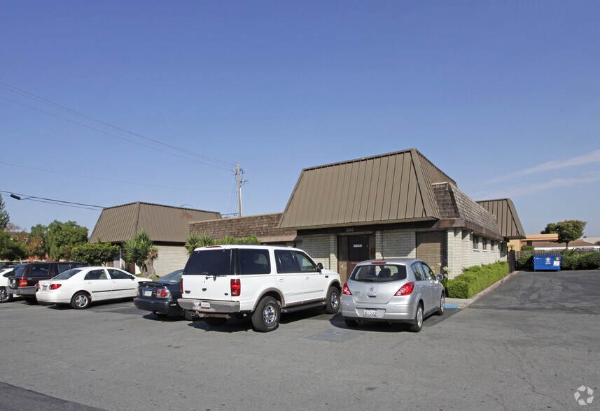 More Photos Of 280 N Jackson Ave, San Jose Medical For Lease