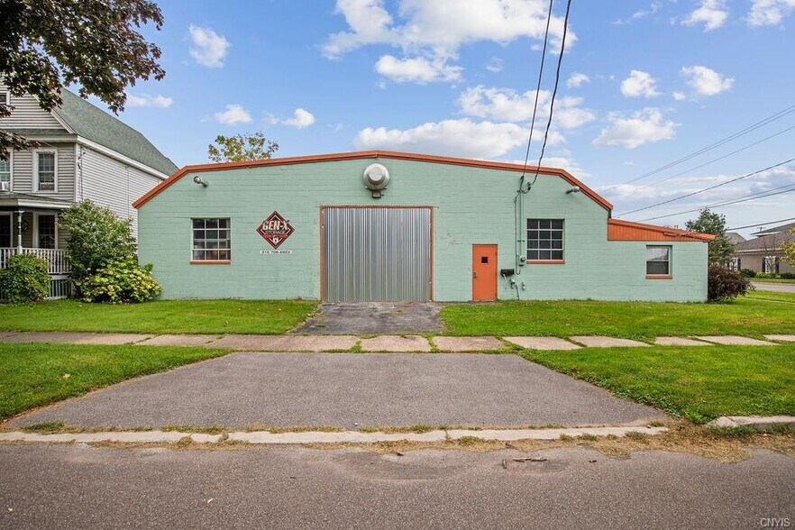 More Photos Of 17-19 W Albany St, Oswego Self Storage For Sale