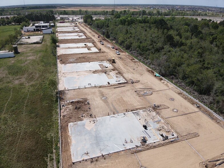 More Photos Of 25540 Zube Road, Hockley Unknown For Lease