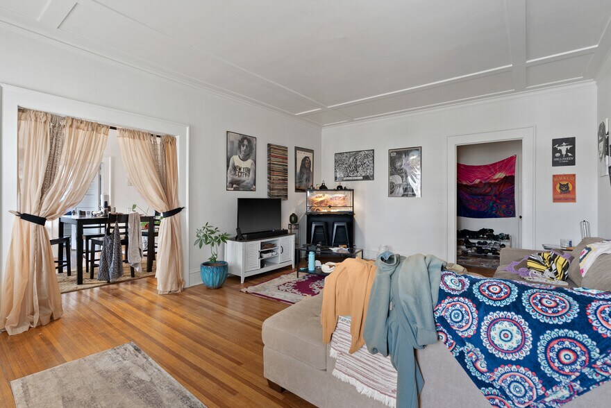 More Photos Of 1905 W 2nd Ave, Spokane Apartments For Sale