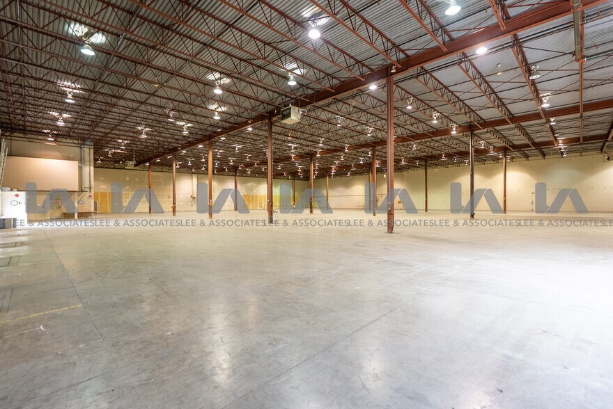 More Photos Of 18800-18806 96th Ave, Surrey Warehouse For Lease