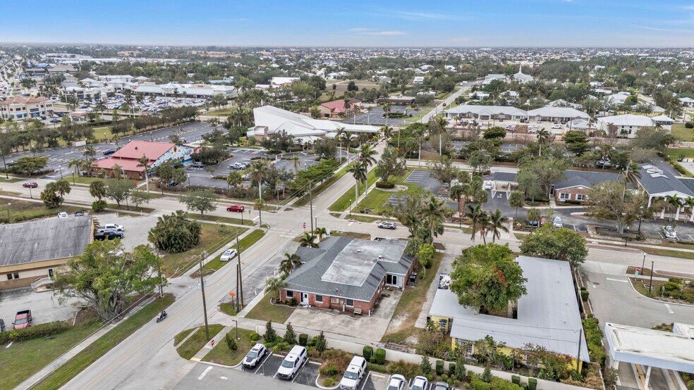 More Photos Of 128 W Charlotte Ave, Punta Gorda Office Residential For Sale