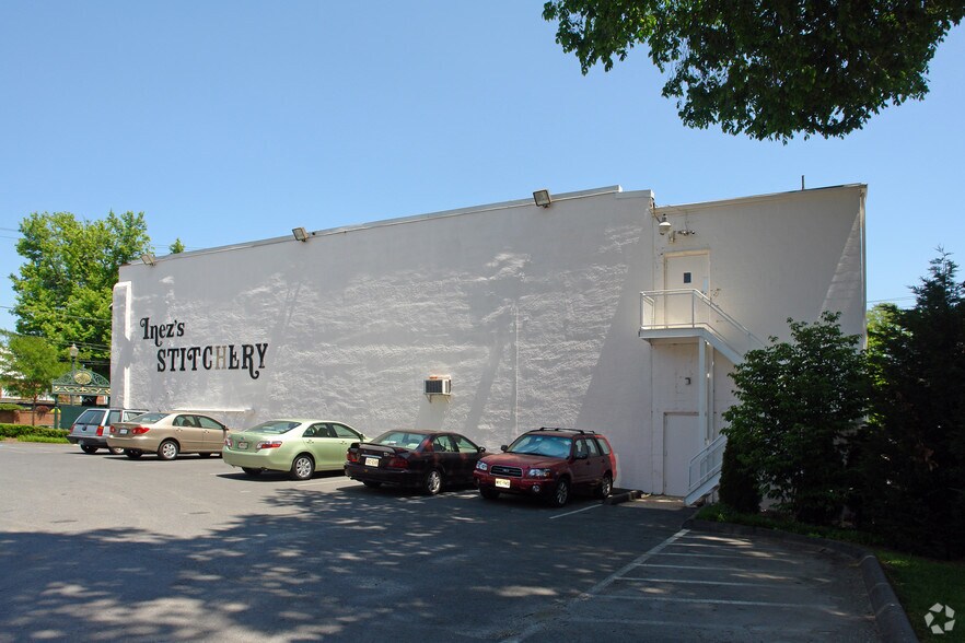 More Photos Of 3706 Howard Ave, Kensington Office For Sale