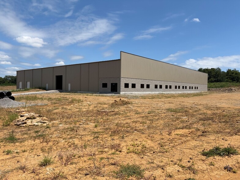 Primary Photo Of 1001 Rolling Hills Ln, Winchester Distribution For Sale