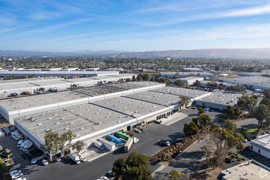 More Photos Of 3433-3481 Arden Rd, Hayward Warehouse For Lease
