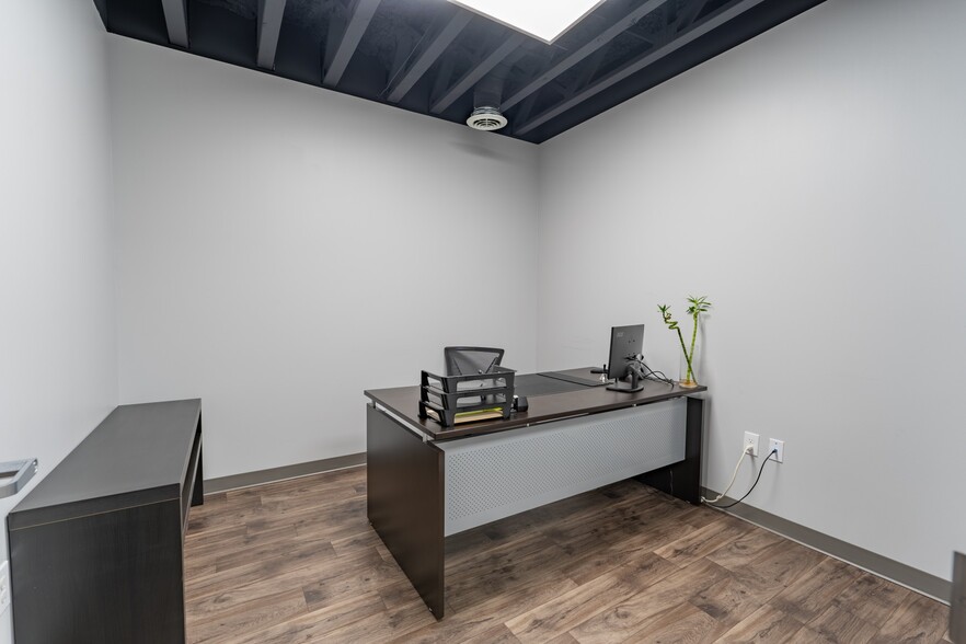 More Photos Of 13462 FM 529 Rd, Houston Light Distribution For Sale