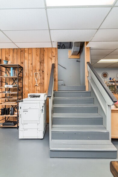 More Photos Of 3110 SE Highway 101, Lincoln City Storefront For Sale