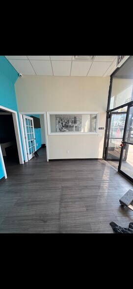 More Photos Of 236-246 Jericho Tpke, Floral Park Storefront Retail Office For Lease