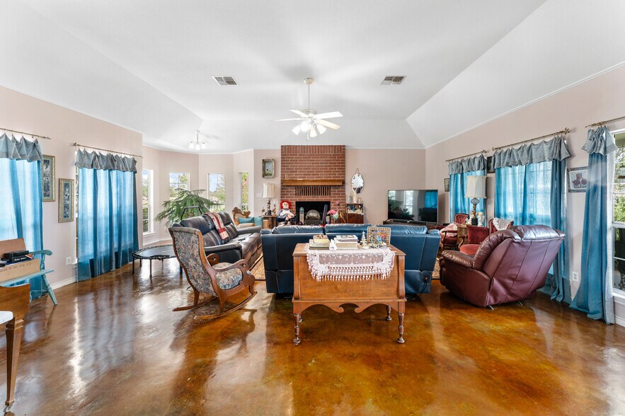 More Photos Of 14935 Highway 36, Needville Land For Sale