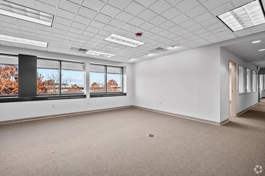 More Photos Of 1100 Berkshire Blvd, Wyomissing Medical For Lease