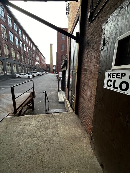 More Photos Of 181 Conant St, Pawtucket Manufacturing For Lease