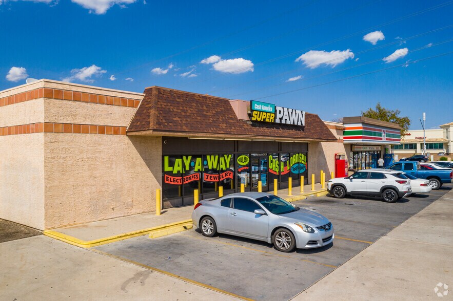 More Photos Of 6730-6750 W Olive Ave, Peoria Unknown For Lease