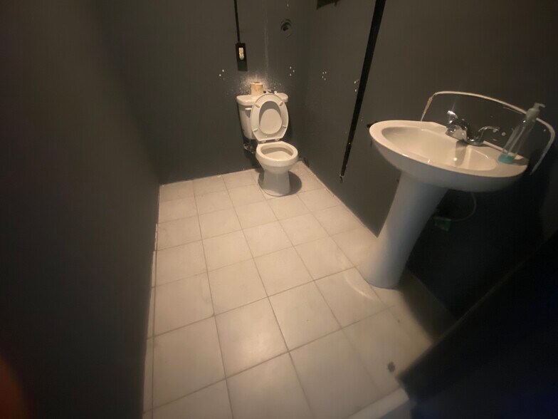 More Photos Of 201-205-245 Columbia Mall Blvd, Columbia Unknown For Lease