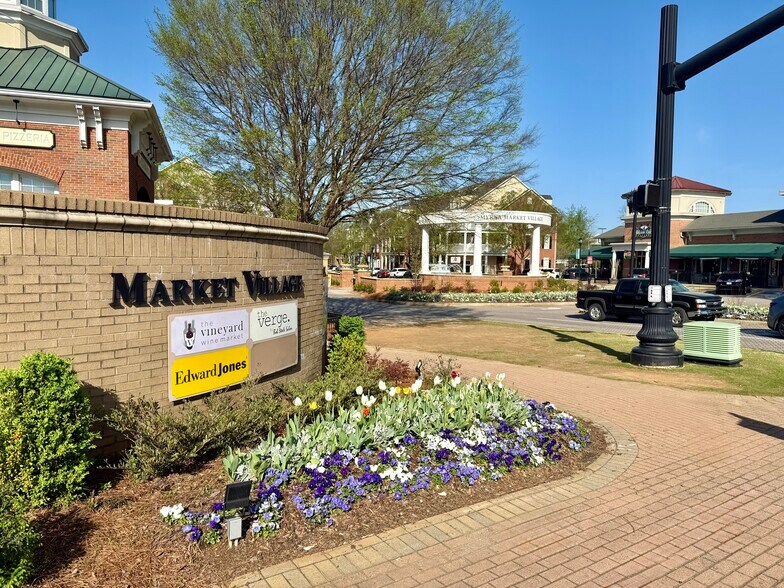 More Photos Of 1295 W Spring St SE, Smyrna Storefront For Sale