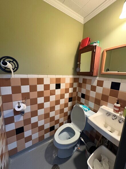 More Photos Of 1201 Washington St, Columbus Loft Creative Space For Lease