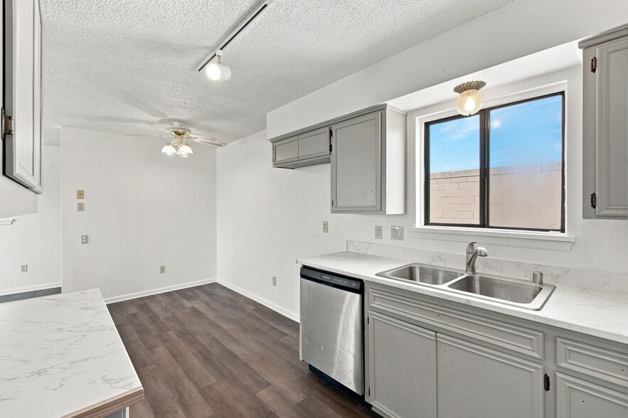 More Photos Of 1525 Pacheco St, Santa Fe Self Storage For Sale