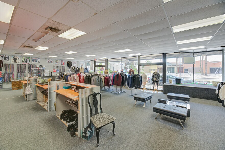 More Photos Of 777 NE 125th St, North Miami Storefront For Lease