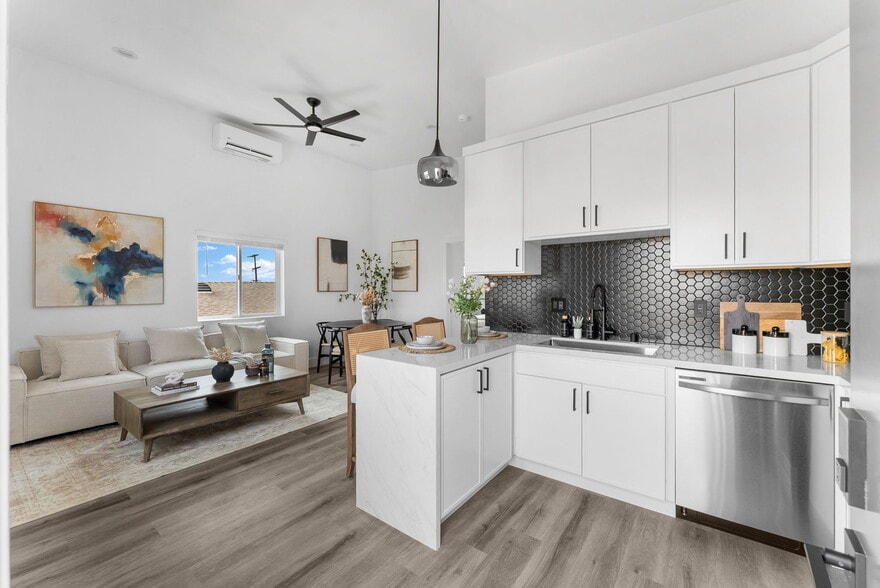 More Photos Of 2722 Nye St, San Diego Apartments For Sale