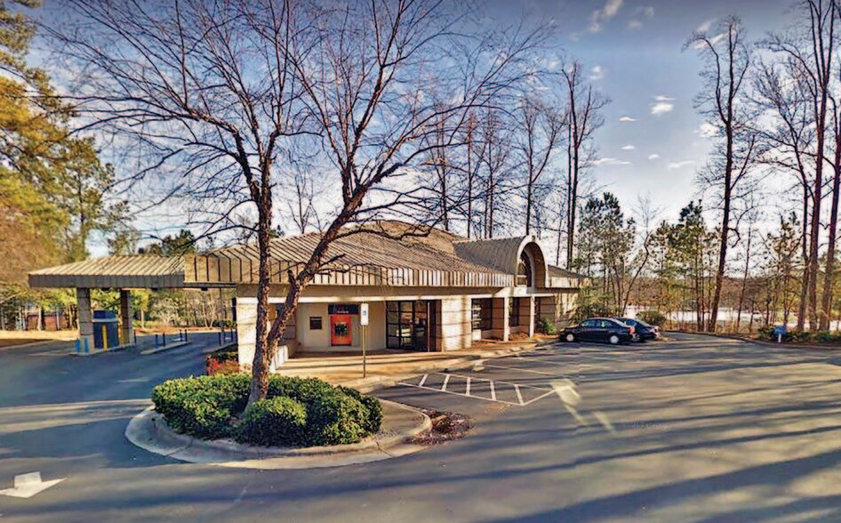 More Photos Of 950 N Harrison Ave, Cary General Retail For Sale