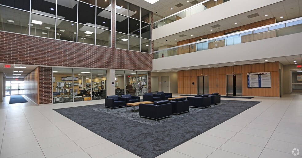 More Photos Of 1101 Stewart Ave, Garden City Medical For Lease