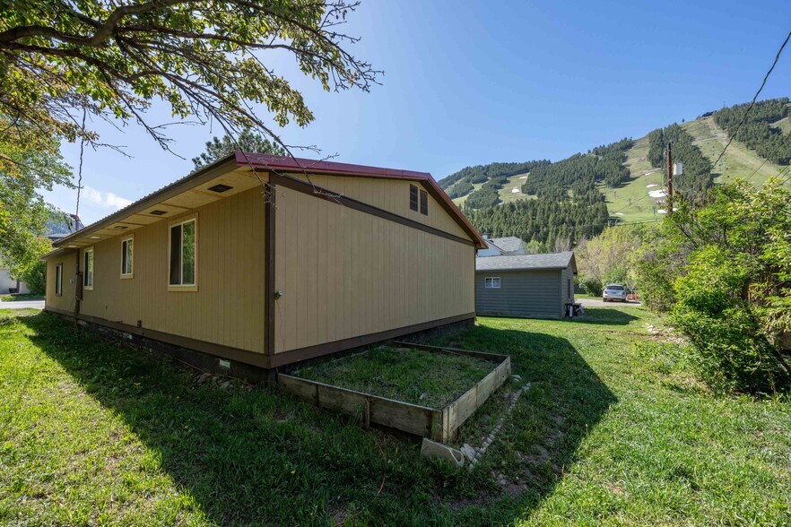 More Photos Of 535 S Willow St, Jackson Office Residential For Sale