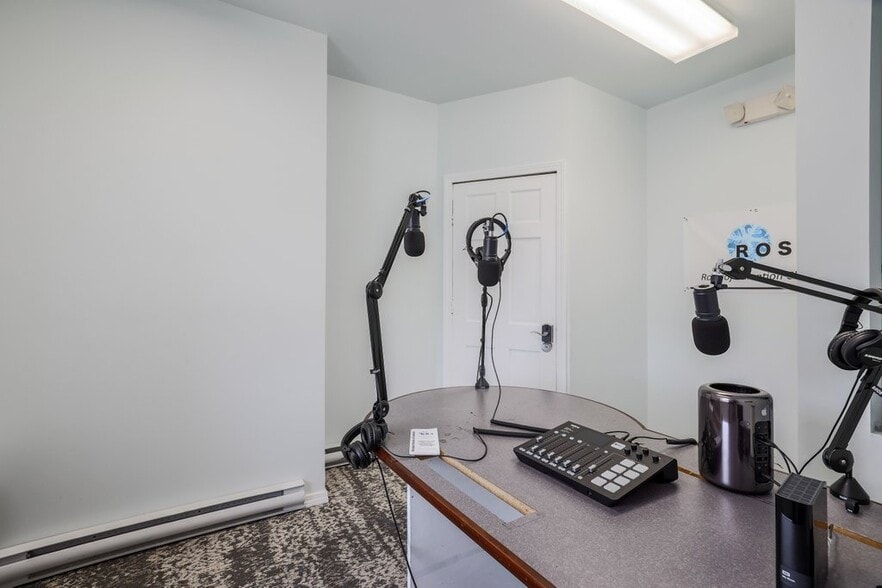 More Photos Of 829 Main St, Worcester Religious Facility For Sale