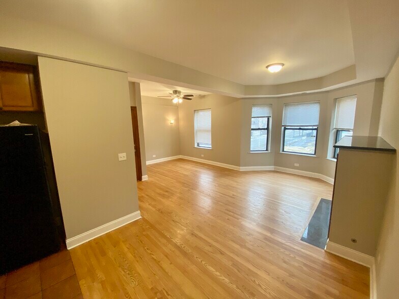 More Photos Of 6557 S Minerva Ave, Chicago Apartments For Sale