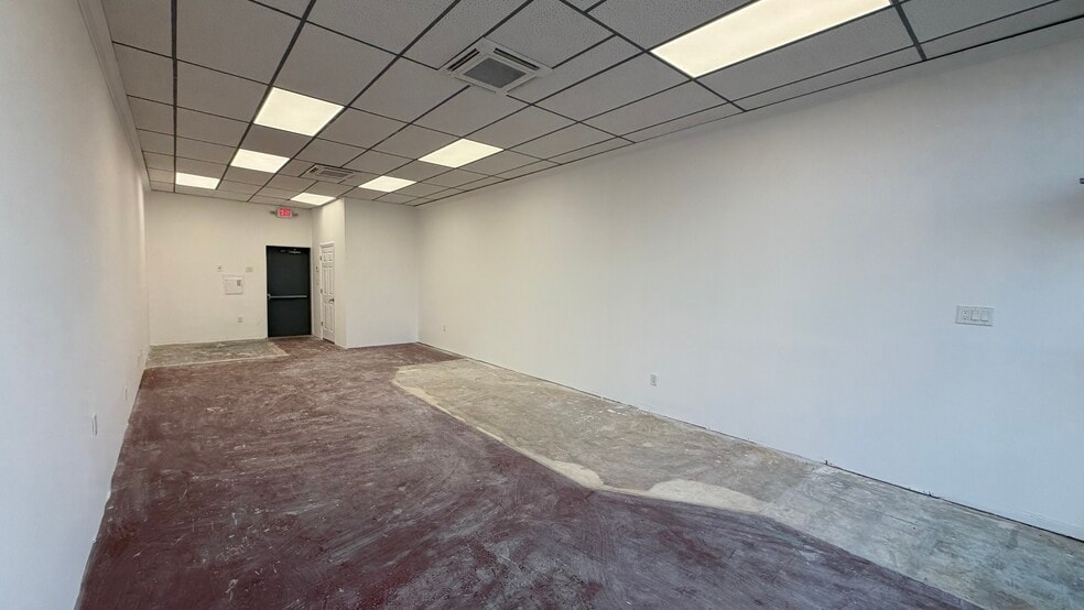 More Photos Of 2596-2606 Merrick Rd, Bellmore Storefront For Lease