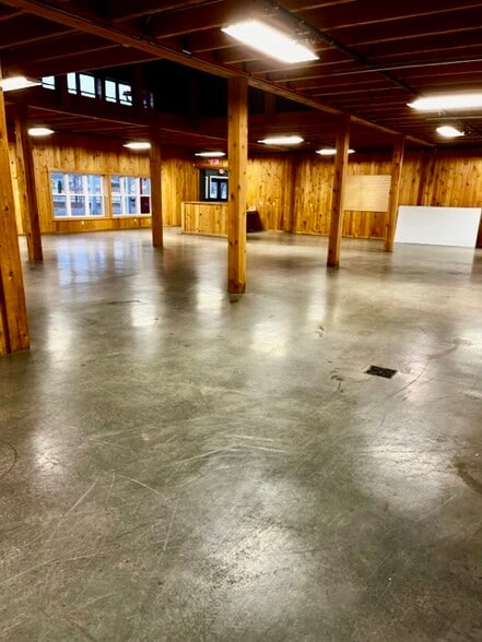 More Photos Of 6560 Anthony Dr, Victor Light Manufacturing For Lease