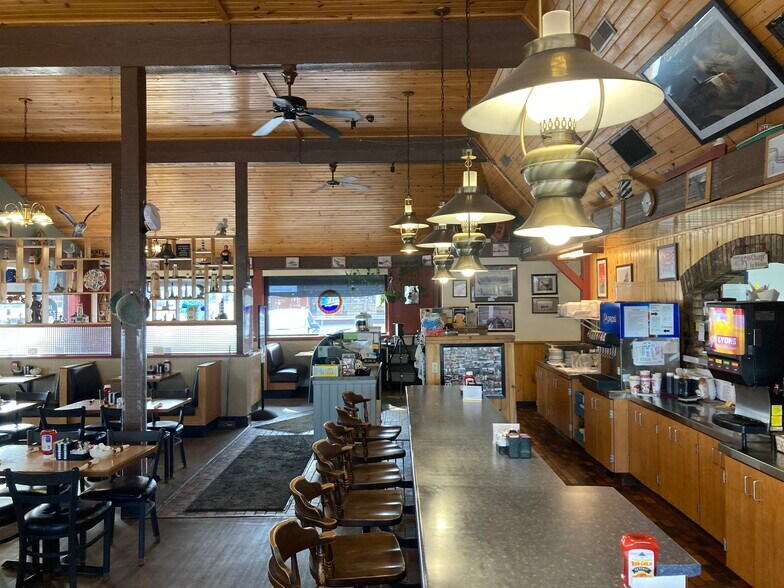 More Photos Of 403 Belknap St, Superior Restaurant For Sale