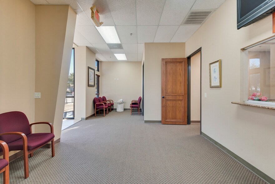 More Photos Of 7920 Preston Rd, Plano Medical For Sale