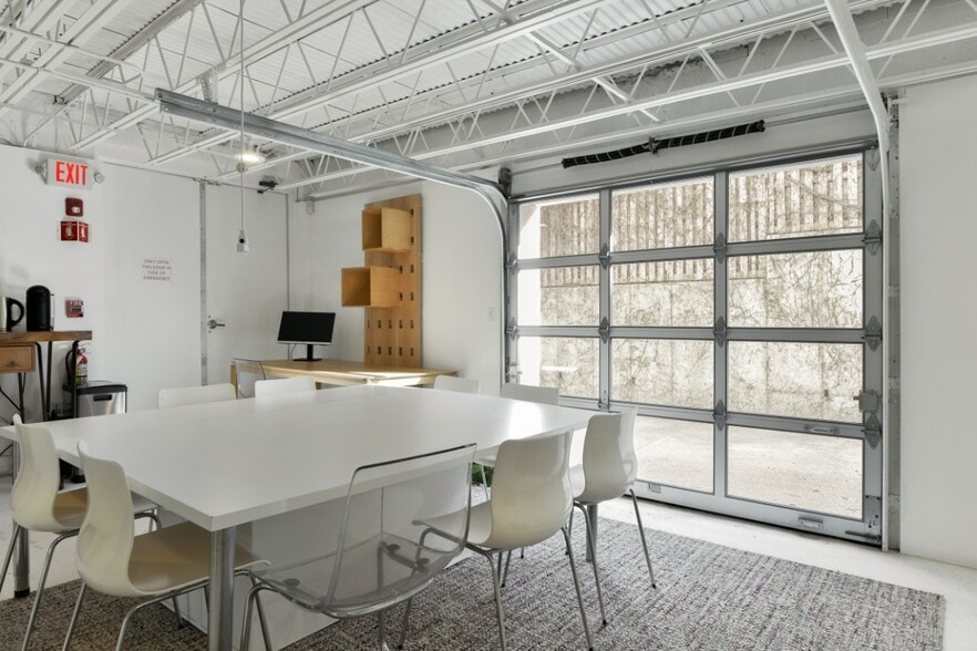 More Photos Of 555 E 2nd St, South Boston Loft Creative Space For Lease