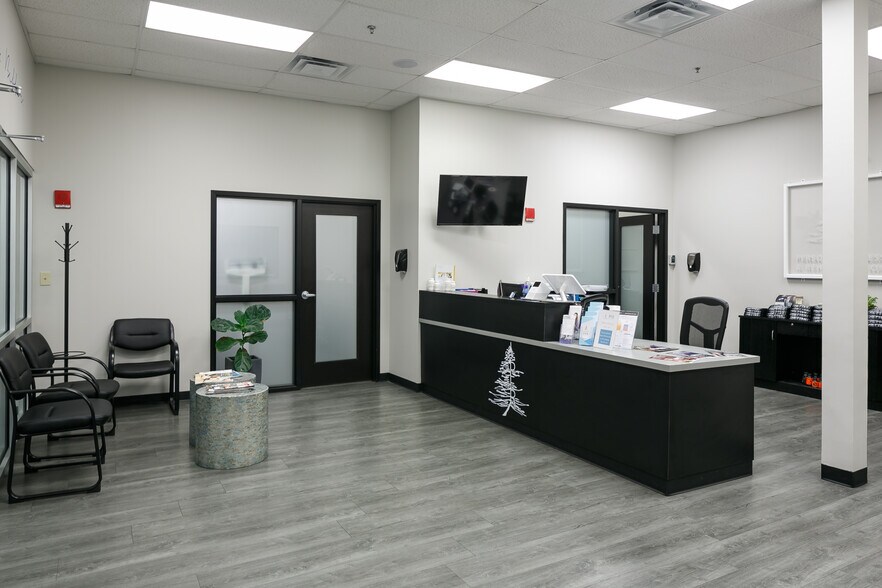 More Photos Of 12101 Sycamore Station Pl, Louisville Office For Lease