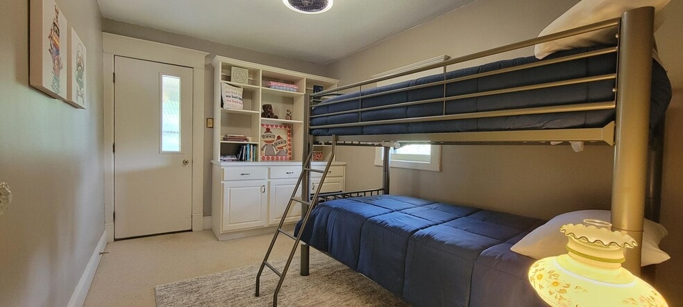 More Photos Of 3030 Michigan St, South Bend Office For Sale