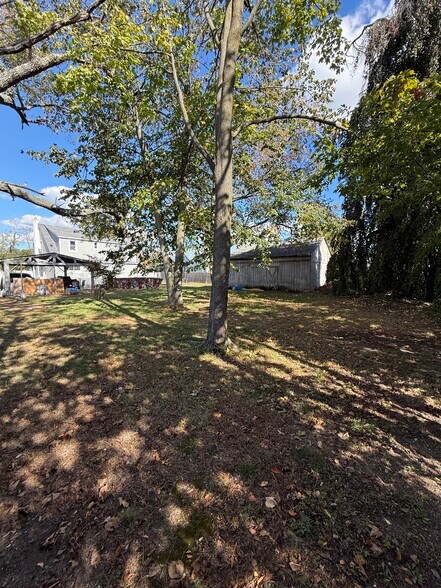 More Photos Of 967 Sunrise Hwy, West Babylon Land For Sale