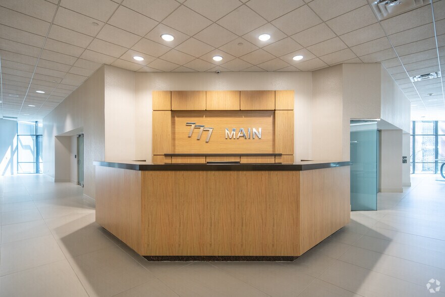 More Photos Of 777 Main St, Fort Worth Office For Lease
