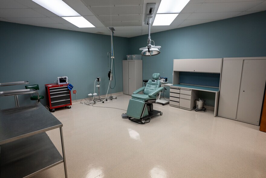 More Photos Of 3126 Wilmington Rd, New Castle Medical For Lease