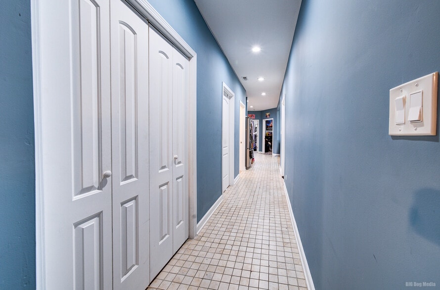 More Photos Of 1446 S 50th Ave, Cicero Religious Facility For Sale