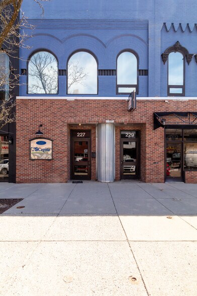 More Photos Of 227-229 S Washington Sq, Lansing Storefront Retail Office For Sale
