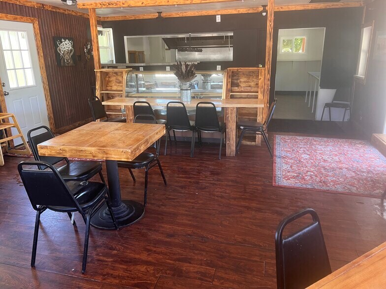 More Photos Of 930 S F St, Lakeview Restaurant For Sale