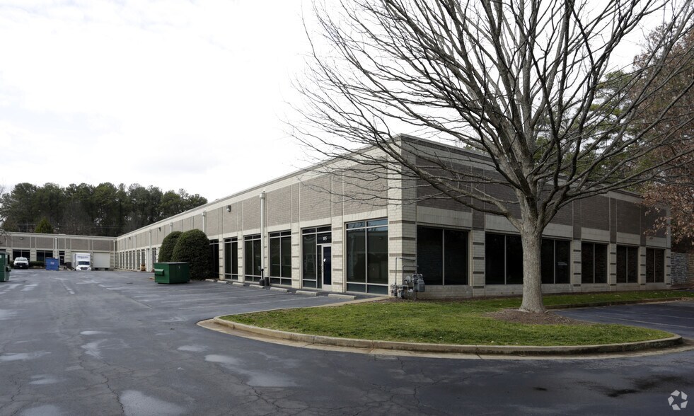 More Photos Of 889 Franklin Rd, Marietta Unknown For Lease