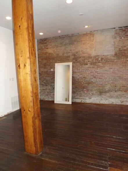 More Photos Of 9 N Broadway, Schenectady Storefront Retail Residential For Sale