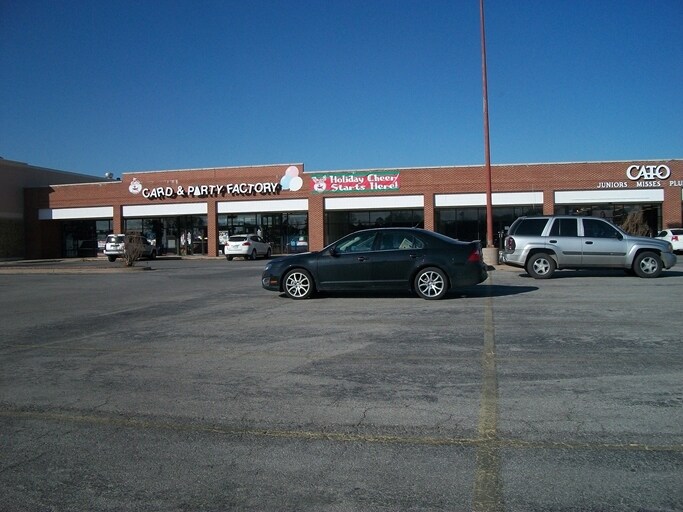 More Photos Of 2708 Southwest Pky, Wichita Falls General Retail For Lease